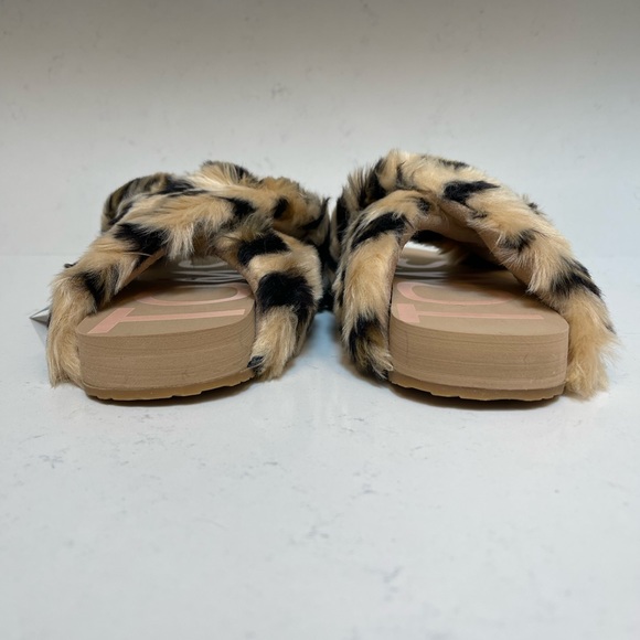 TOMS Slides - Picture 9 of 15